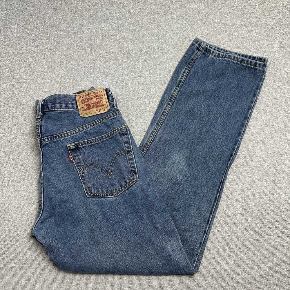 Levi’s 505 Regular Fit Jeans Mens Straight Leg Denim Zip Fly Classic Size 31x32